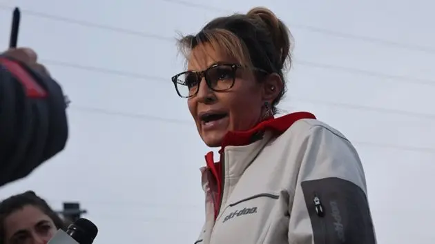 sarah-palin-campaigns-in-anchorage-on-election-day