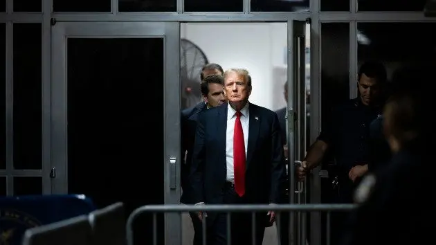 getty_52924_donaldtrumpcourt170981