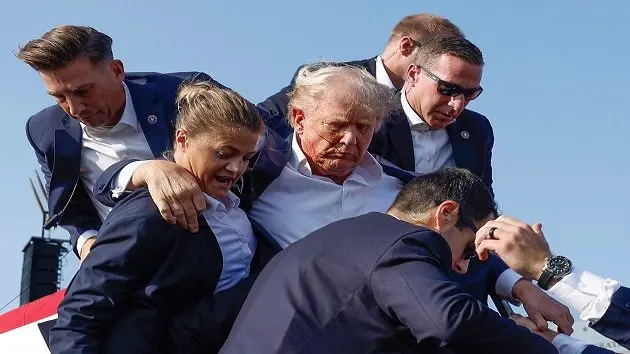 getty_072924_trumpbeingcarriedawaybysectretservice212999