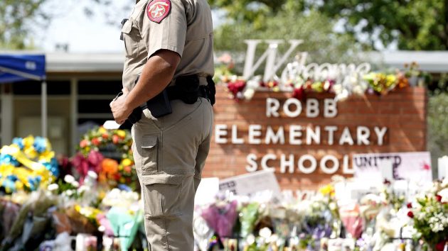 getty_uvalde-police-01-gty-jef-250812_1755007237843_hpmain_4x3883476