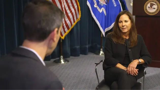 news_leahfoley_121925887604