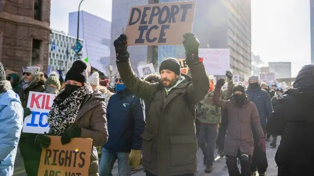 getty_iceprotestsmn_012626566688