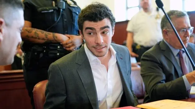 getty_mangione_04012664832