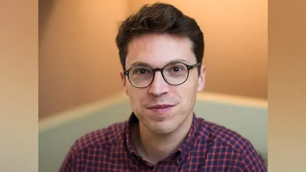 news_mitprofessor_043026999488