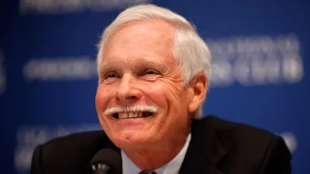 getty_tedturner_050626210352