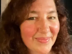 stacey-k-headshot