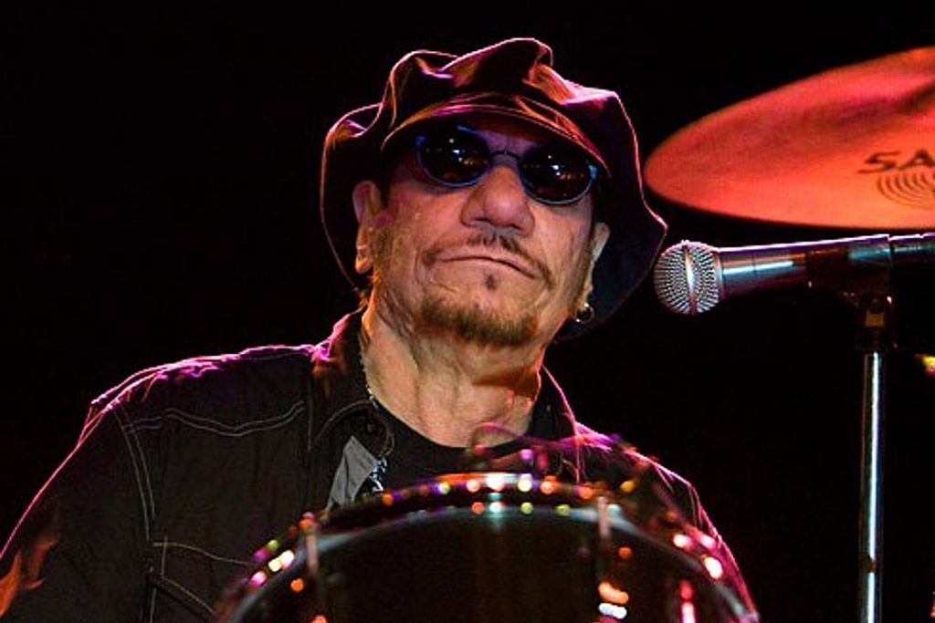 Alice Cooper Drummer Johnny Bee Enters Spotlight on Solo Debut - Vimarsana News