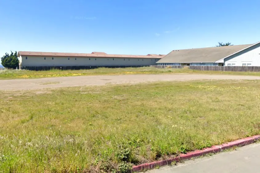 bcn-20251003-groceryoutletlot-01-scaled733103