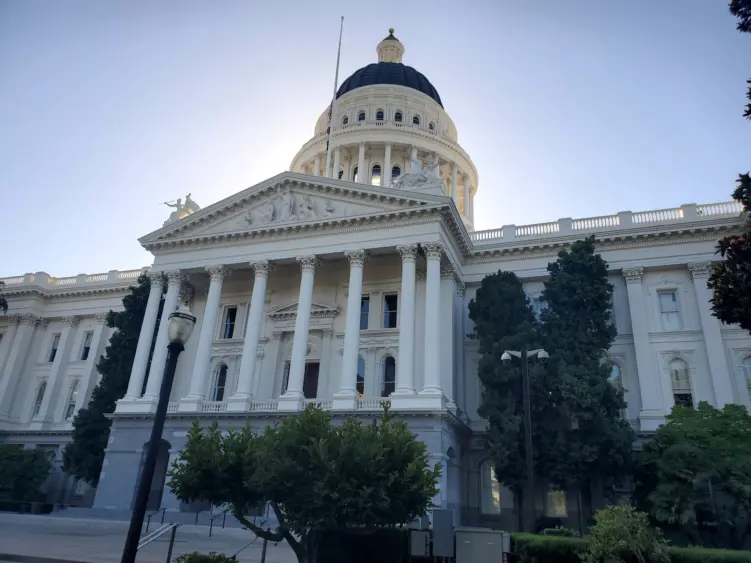 bcn-20210601-statecapitol-01-scaled82547