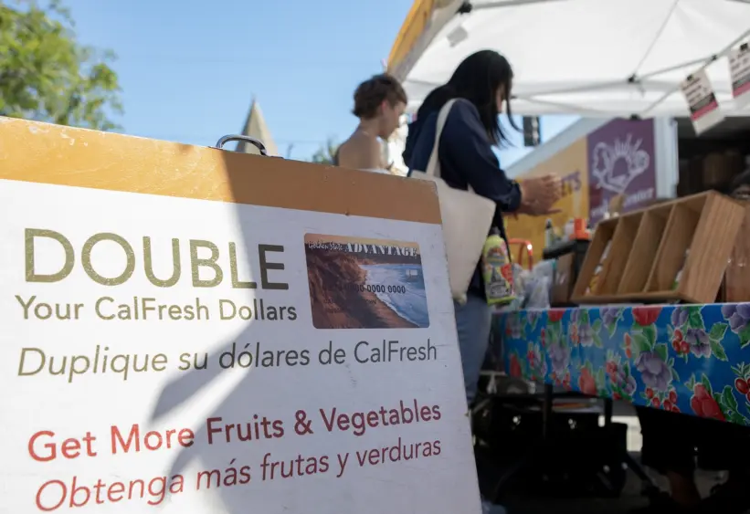 071119-cal-fresh-farmers-market210646
