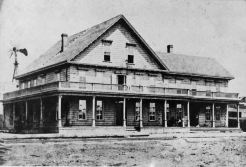 city-hotel-circa-1888200895