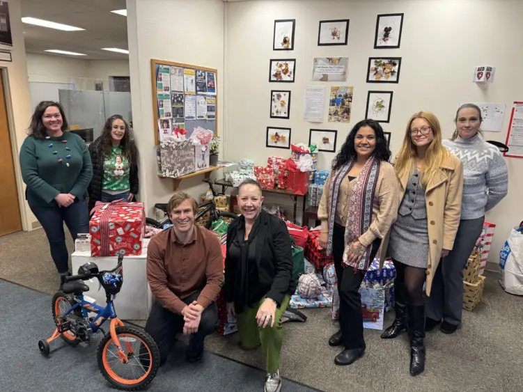 bcn-20251115-mcoegiftdrive-01-scaled854080