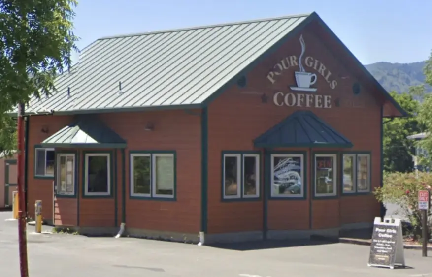 bcn-20251126-pourgirlscoffee-01-scaled798182