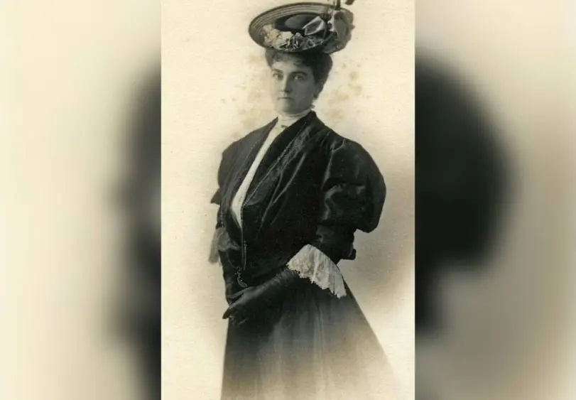 tmv-20251211-daisymaccallum-01-1440219920