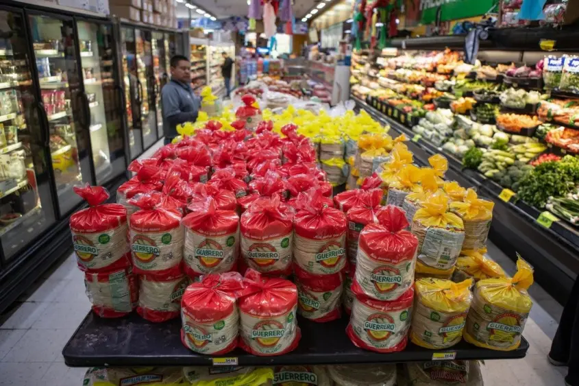 calmatters-20251231-tortillas677432