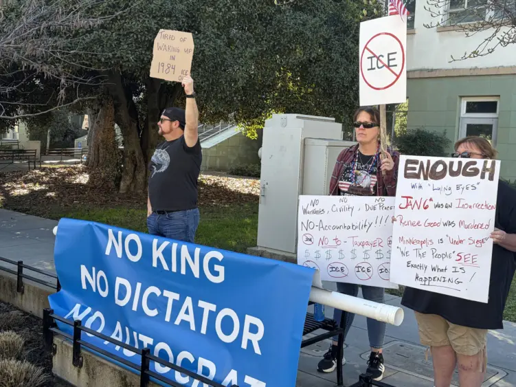 bcn-20260124-ukiahiceprotest-02-scaled659473