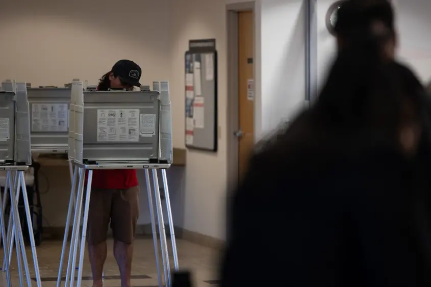 110524_sacramento-general-electi297761