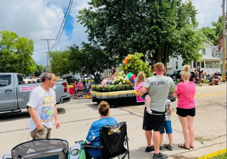 petunia-fest-parade-2025-png