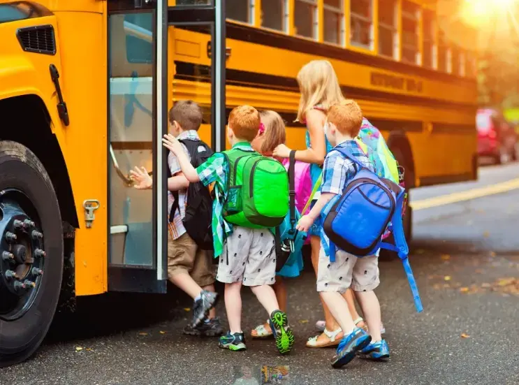 school-bus-students-png