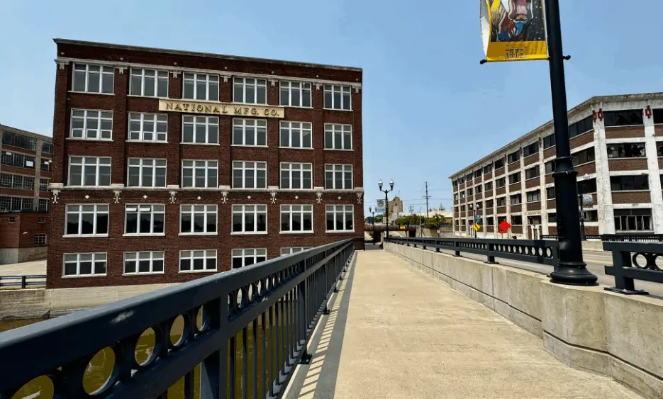 sterling-national-building-2