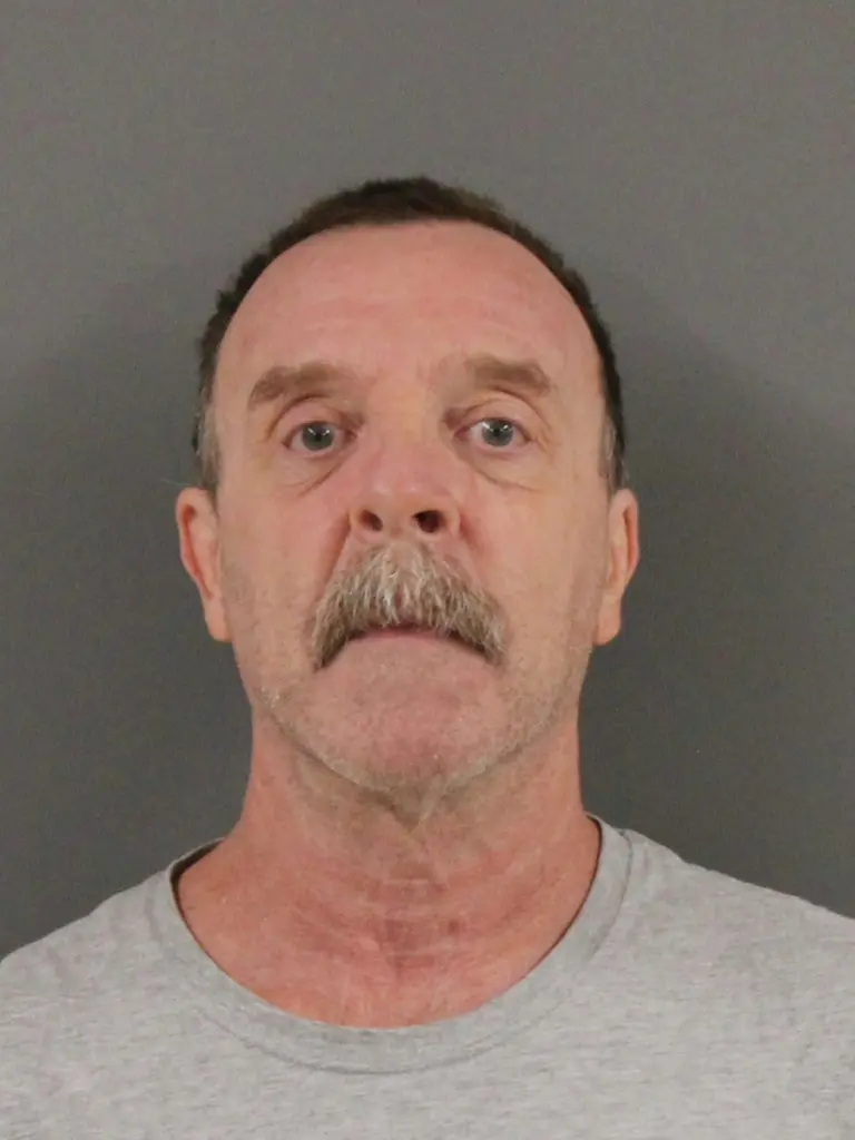 uyqaaxnyzne7lld4zxdtxzqm6i-4