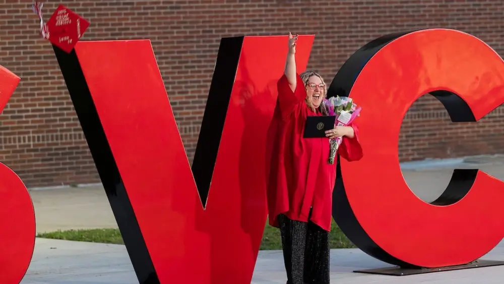 bzfez42mcjfgray3yx5ag37itm363572