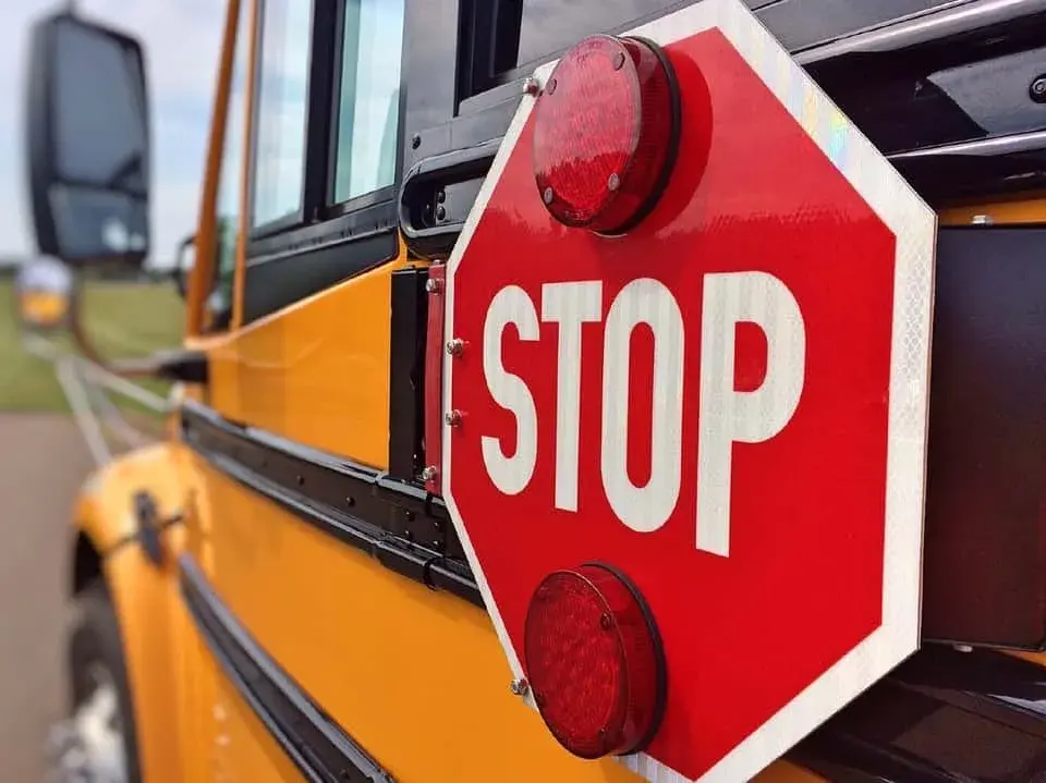 school-bus-lights-111-18532