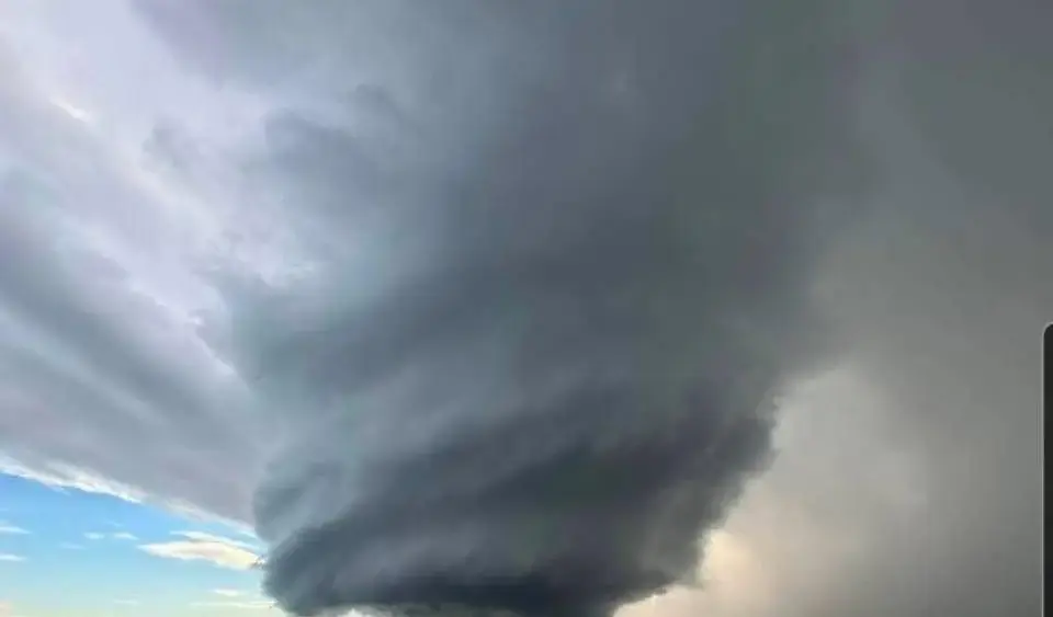 tornado-jpg-8