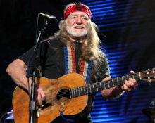 willie-nelson-259a2127f4e9f703c430ad9d150e72299c7cad42-s1100-c50