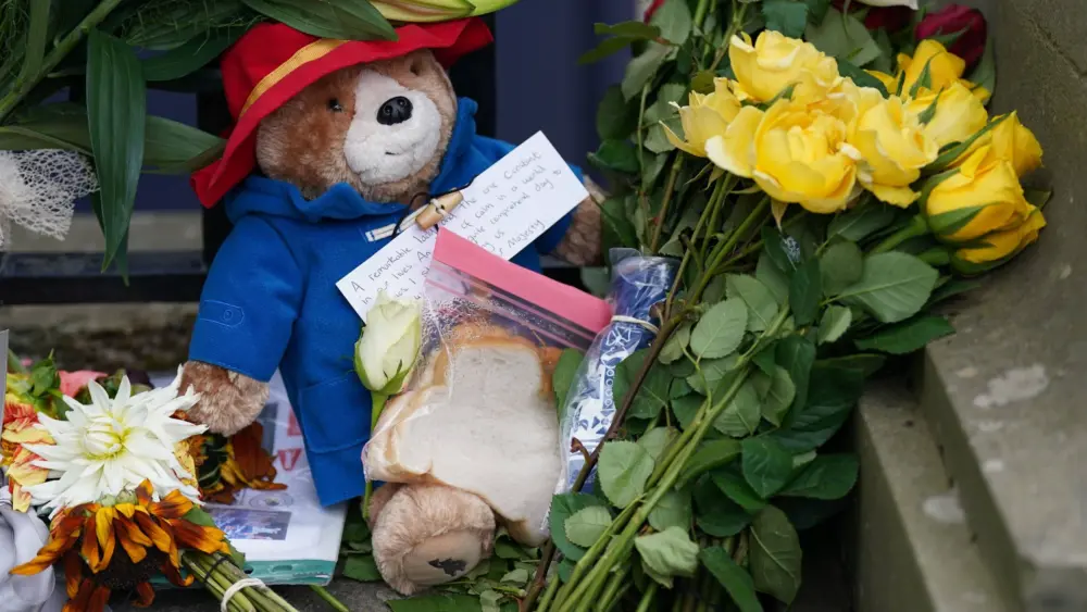 toy-paddington-bear-and-a-marmalade-sandwich-a-nod-to-the-news-photo-1663076300