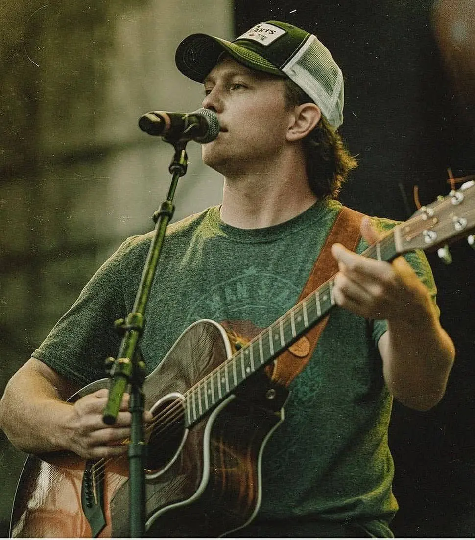 221273027_3042816272656956_942262094648620795_n