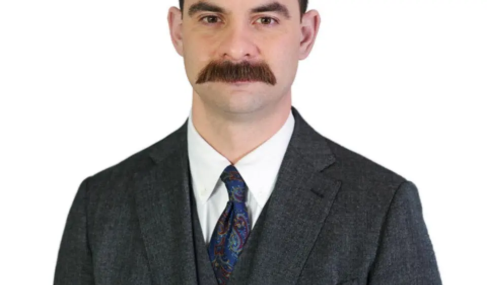 cabinet-dan-williams