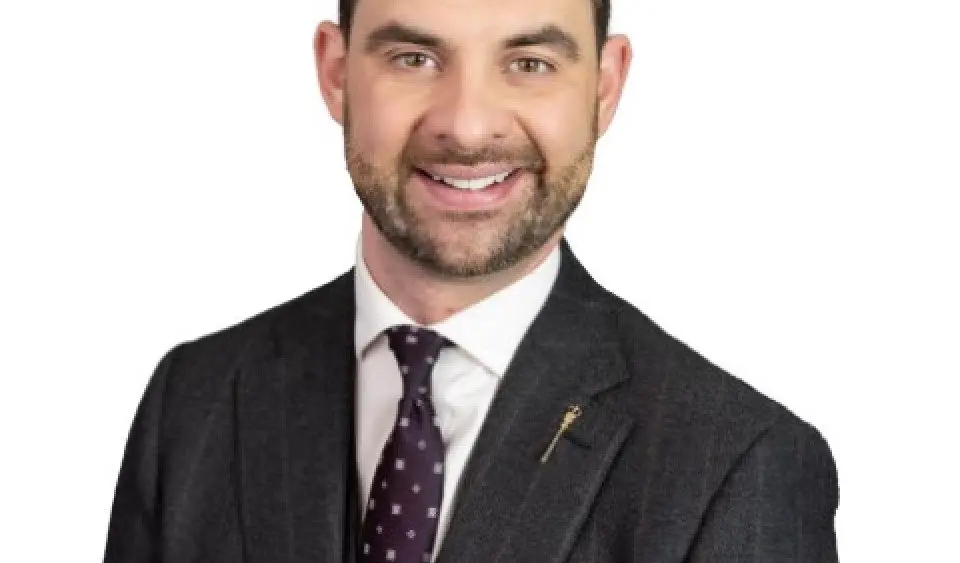 cabinet-dan-williams-4