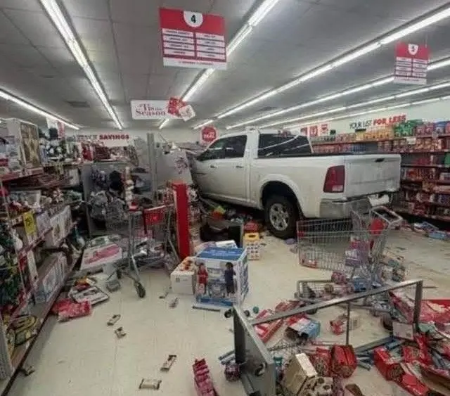 red-apple-falher-truck-crash