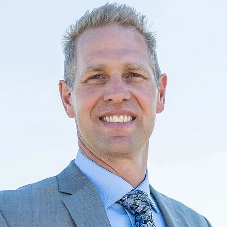 cabinet-nathan-neudorf-web