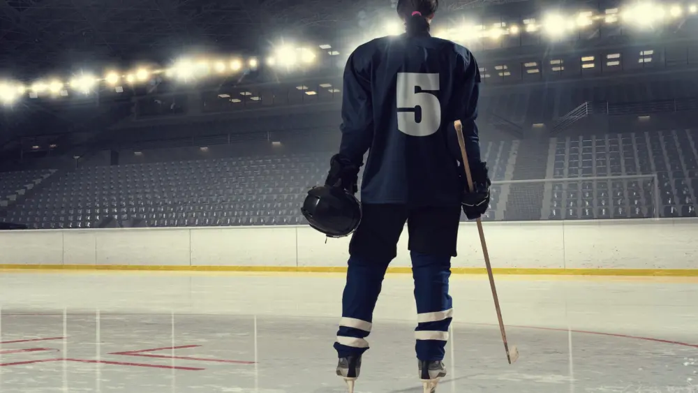 woman-ice-hockey-player-during-a-game