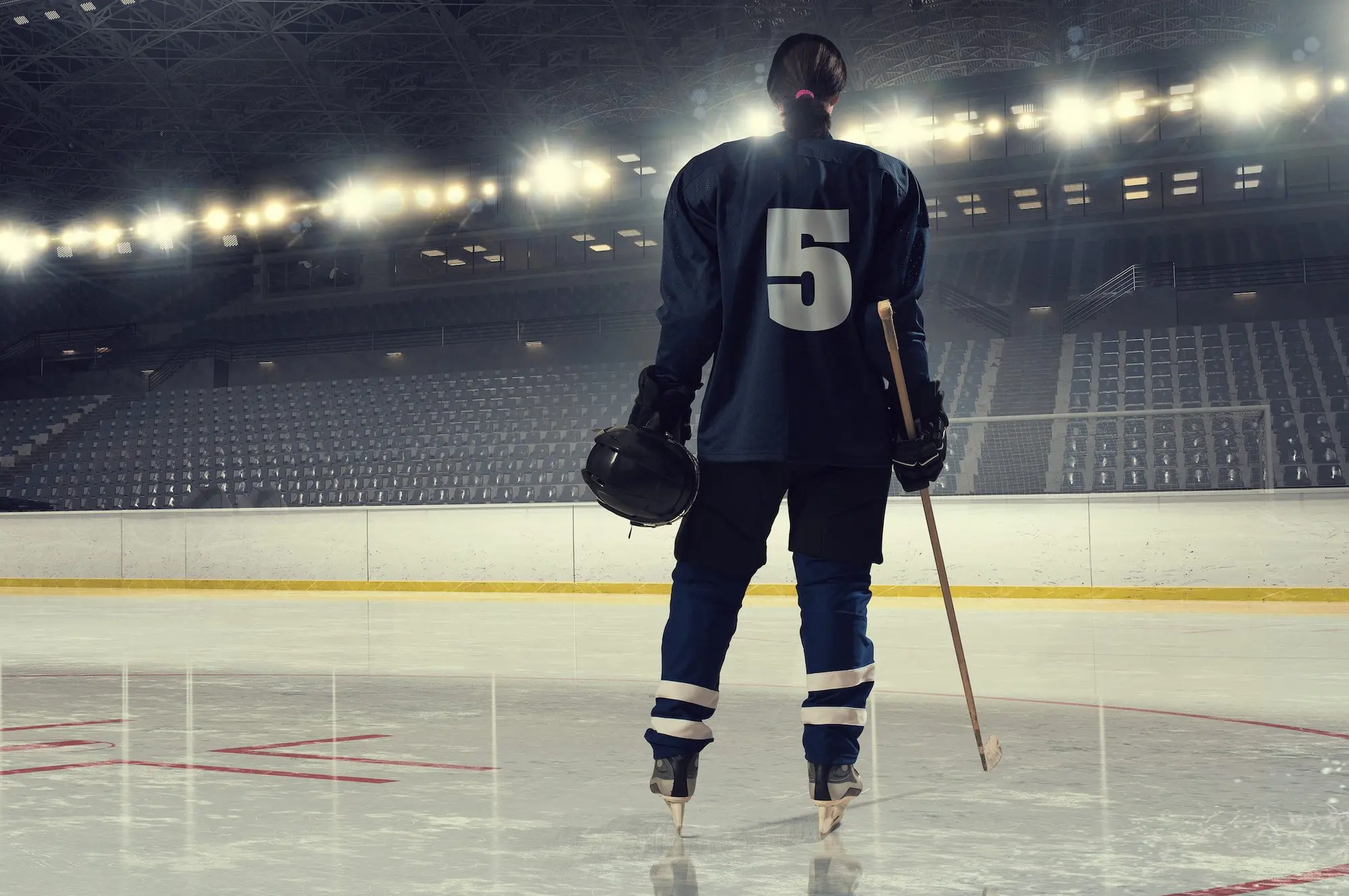 woman-ice-hockey-player-during-a-game