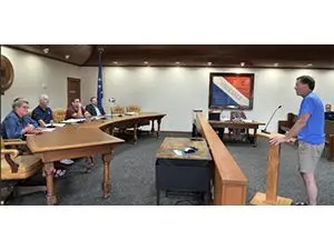 commish-inv-meeting
