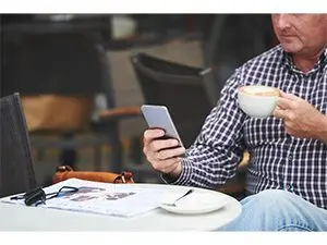 reading-a-text1_motion-array