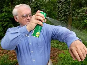 mosquitoes-bug-spray_web-from-centers-for-disease-control