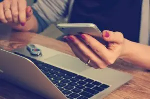 william-iven-8515-unsplash-300x199-1.webp