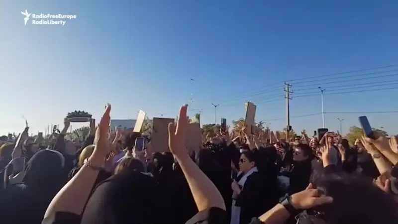 e4e21e5b-1d0f-448a-f3ae-08de3c642a37_tv_w800_h45029029