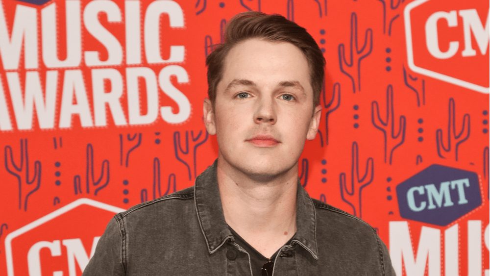 Travis Denning, Mickey Guyton, Dustin Lynch And More Set To Perform At Farm Rescue Benefit Concert
