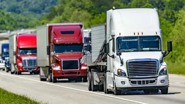 getty_111418_semitrucks