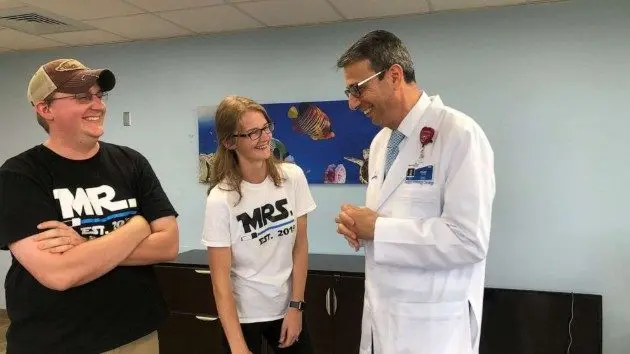 leukemia-couple-doctor-ht-jt-190627_hpembed_4x3_992201