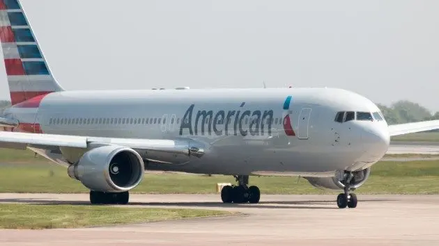 istock_71019_americanairlines