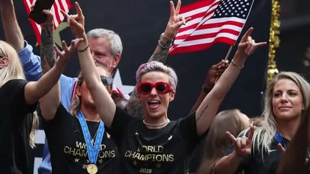 getty_071019_uswomenssoccerchampsparade
