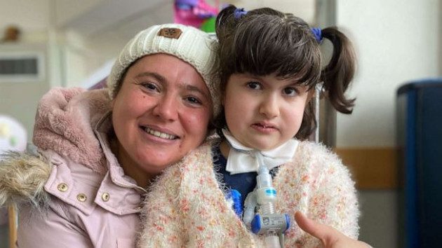 alice-cloe-ventilator-1-ht-thg-230104_1672866644936_hpmain_16x9_60828129