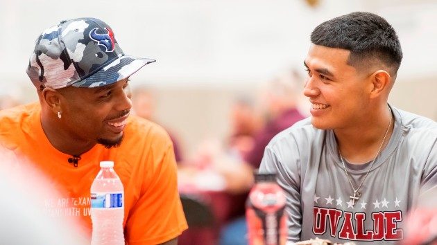 texans-6-ht-er-240102_1704218906739_hpembed_22x15299146