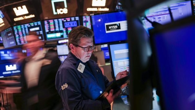 getty_stockexchange_031125112692